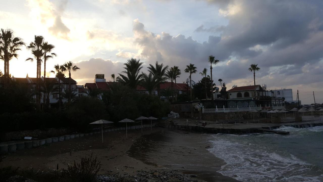 Topset Hotel Agios Georgios  Екстер'єр фото