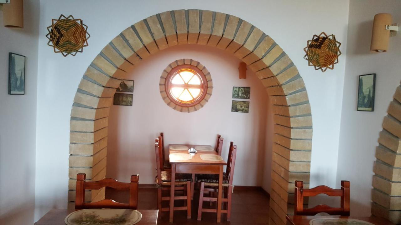 Topset Hotel Agios Georgios  Екстер'єр фото