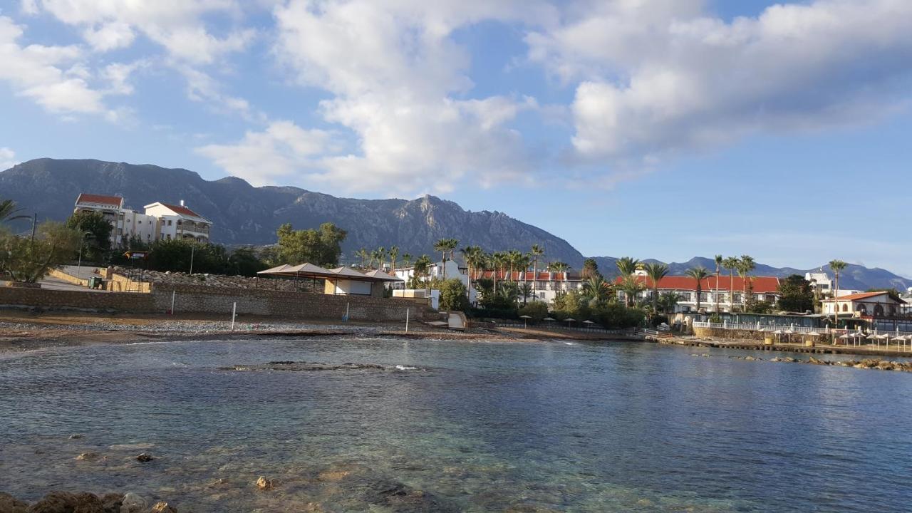 Topset Hotel Agios Georgios  Екстер'єр фото