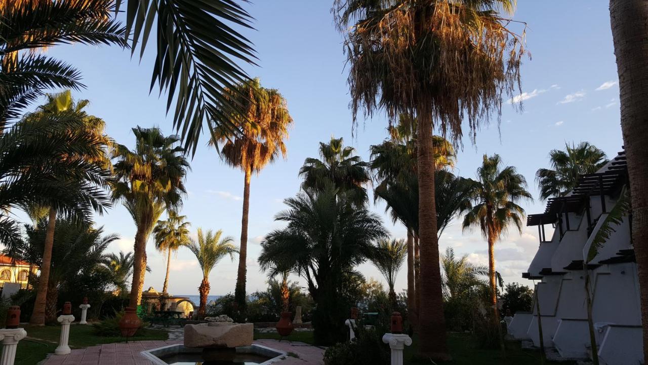 Topset Hotel Agios Georgios  Екстер'єр фото