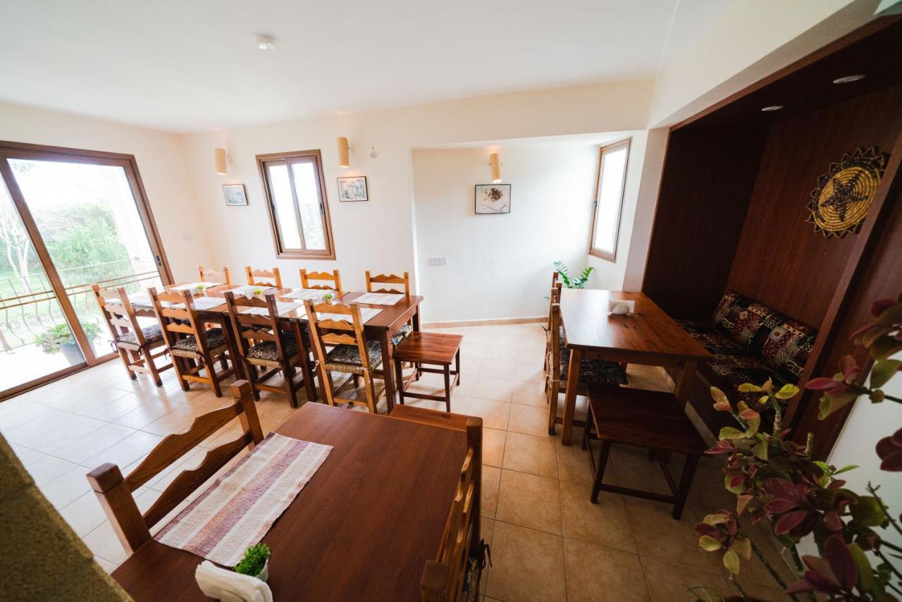 Topset Hotel Agios Georgios  Екстер'єр фото