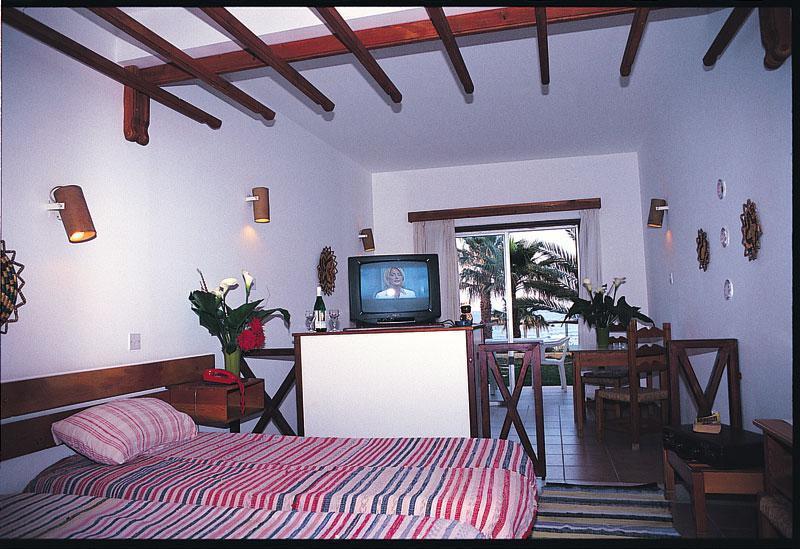 Topset Hotel Agios Georgios  Екстер'єр фото