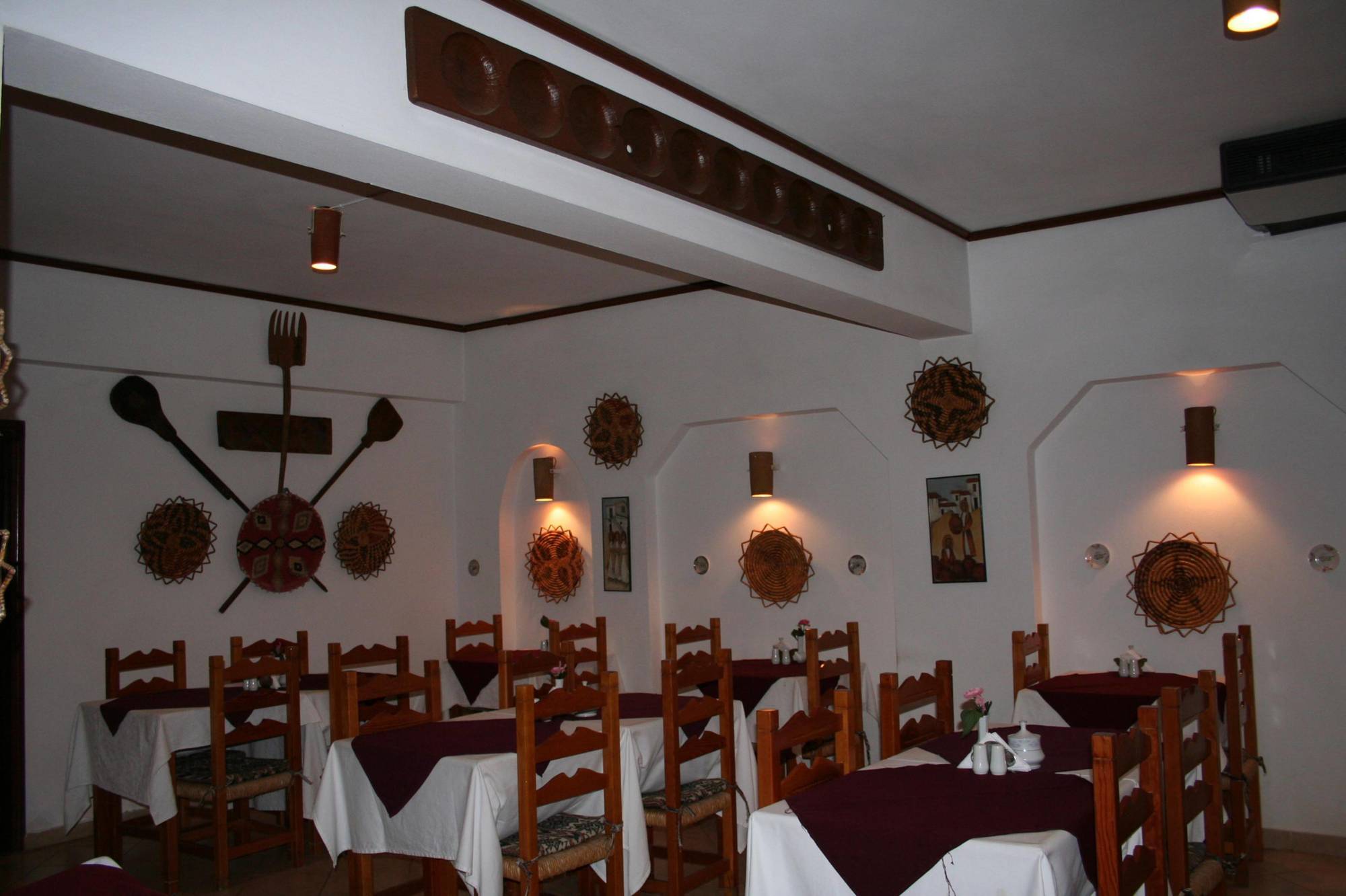 Topset Hotel Agios Georgios  Екстер'єр фото